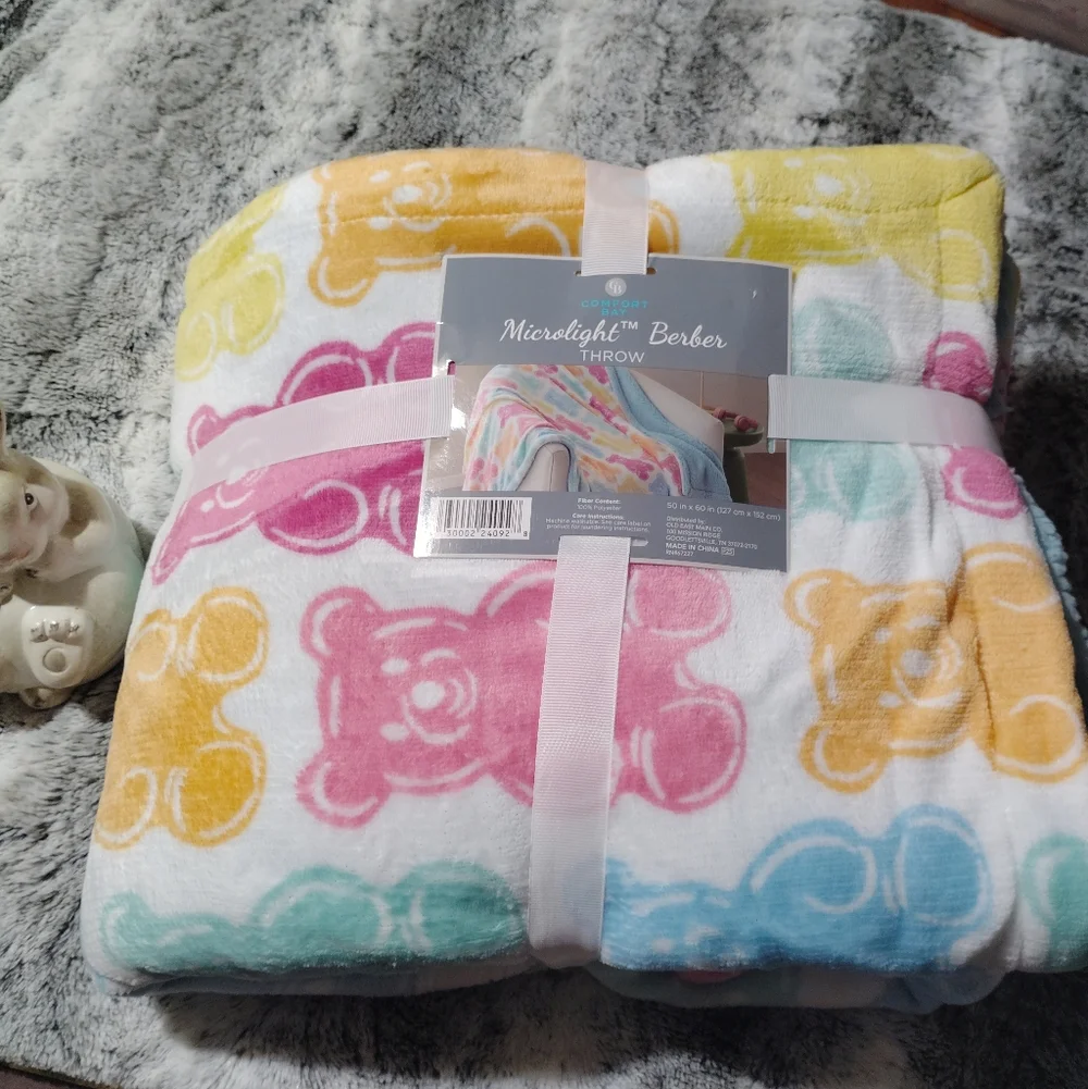 Microlight Berber Throw Blanket